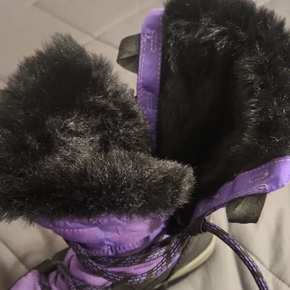 Sorel Purple Boots - Picture 5 of 7